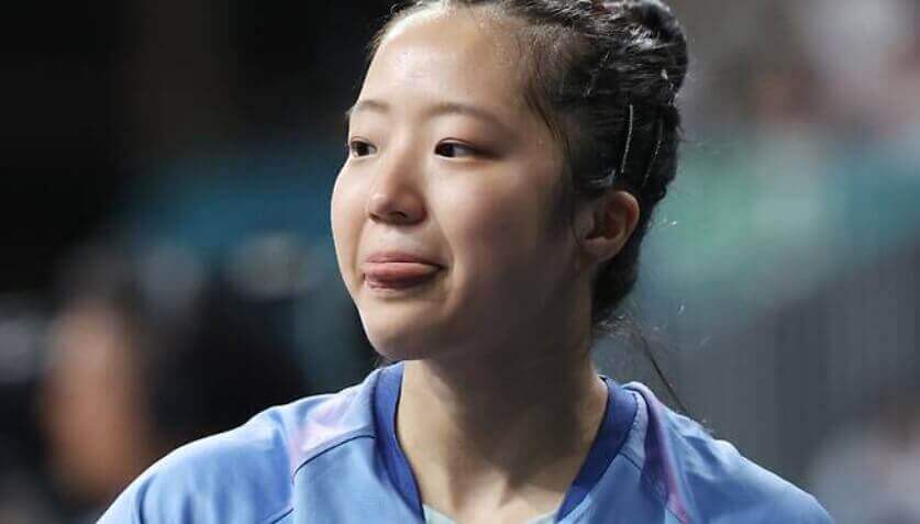 눈물 흘리는 신유빈