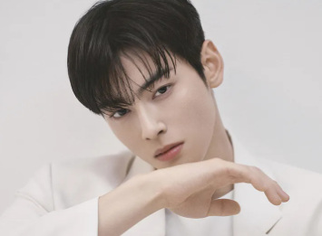 CHA EUNWOO