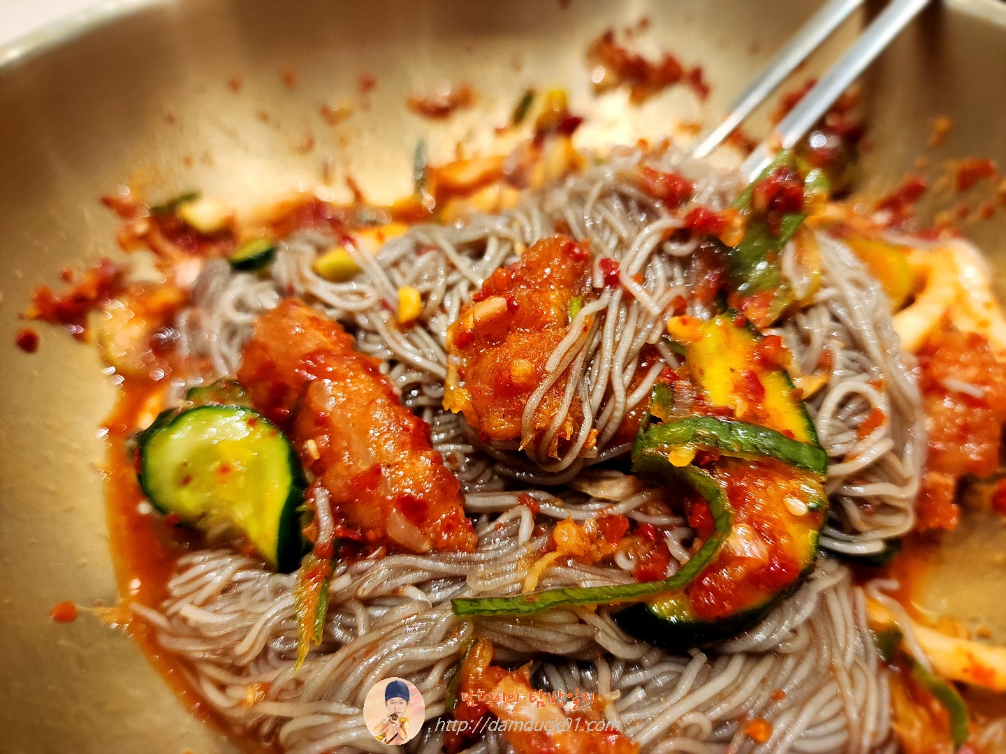 회냉면
