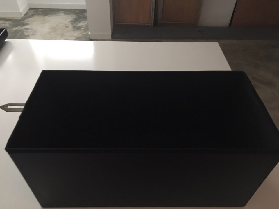 조립된 BLMG 블루밍홈 접이식 수납스툴의자 내부 빈 공간