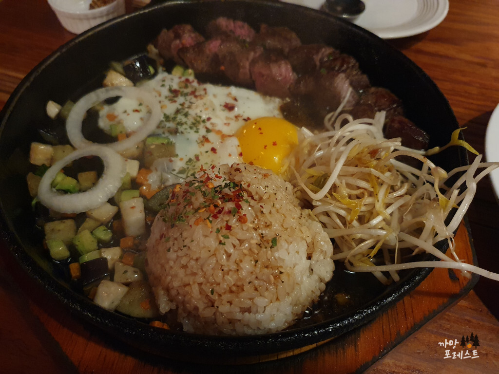 리옹 봉담 메뉴 펜스테키으 비빔밥