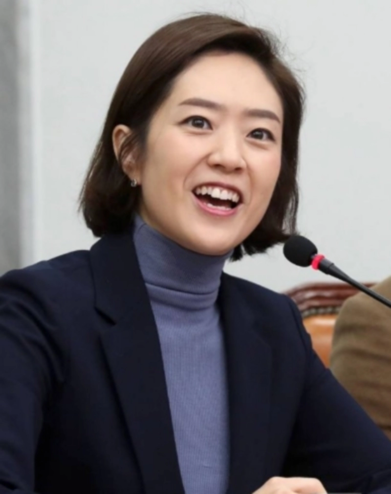 고민정 국회의원 프로필 재산 남편