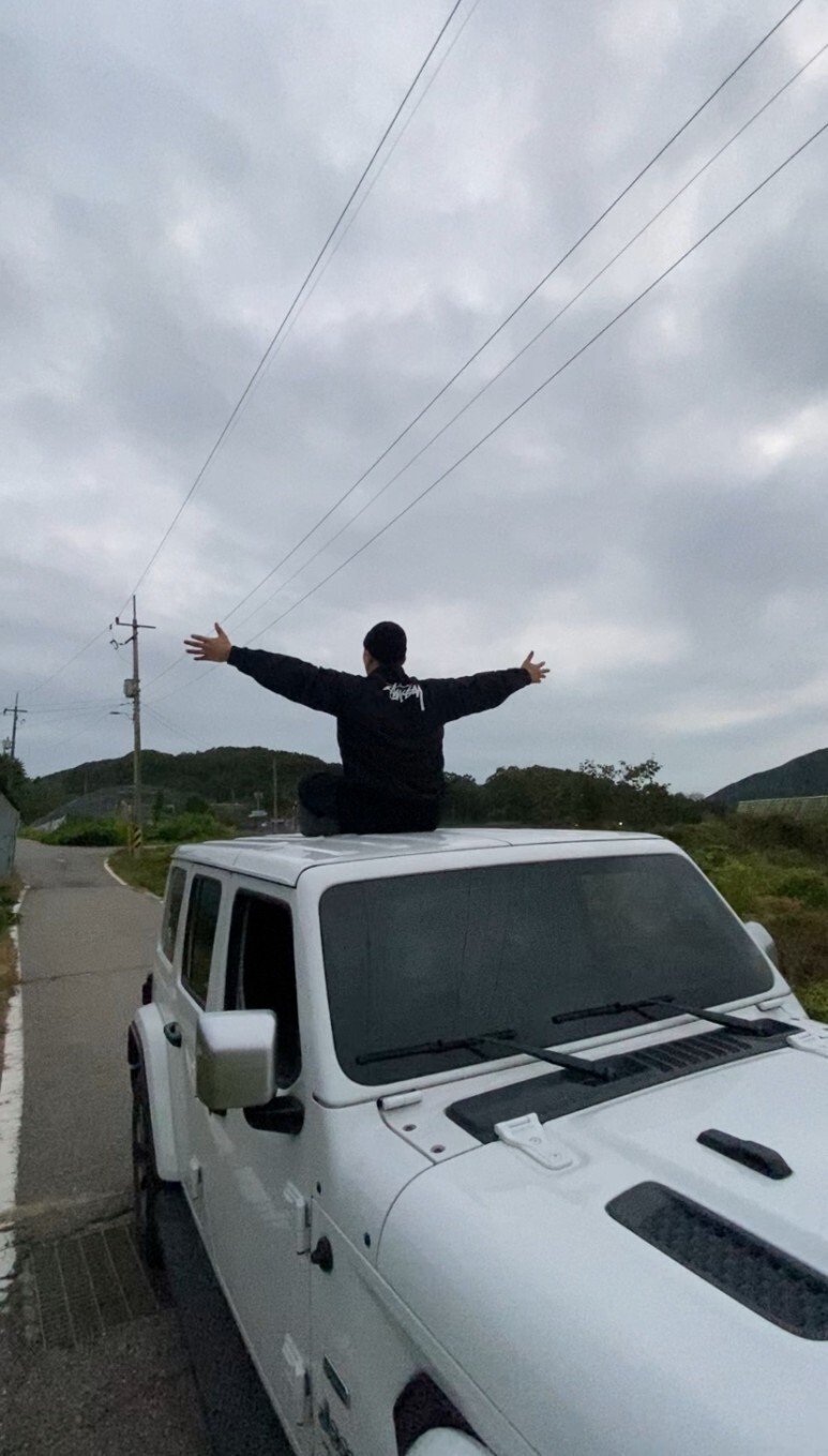 데일리룩(오뭘입)구제 비니, 나이키 스투시 아노락, 무신사 벌룬와이드팬츠, 랭글러 오버랜드, 아식스 조그 100, 빈티지패션, 데일리룩, 남자데일리코디, 남자데일리패션, ootd
