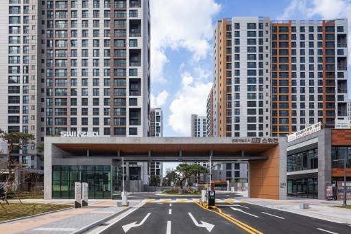 영종하늘도시 KCC 스위첸 - 단지사진 / 주출입구 문주