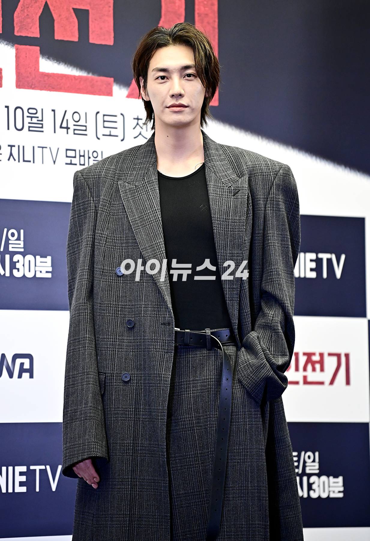 배우 김영광이 13일 오후 서울 마포구 스탠포드호텔 서울에서 진행된 지니 TV 오리지널 드라마 '악인전기' 제작발표회에서 포토타임을 갖고 있다. [사진=곽영래 기자]