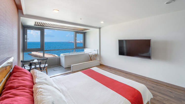 바다가 보이는 제주 애월 펜션 오션뷰 프레임스파빌