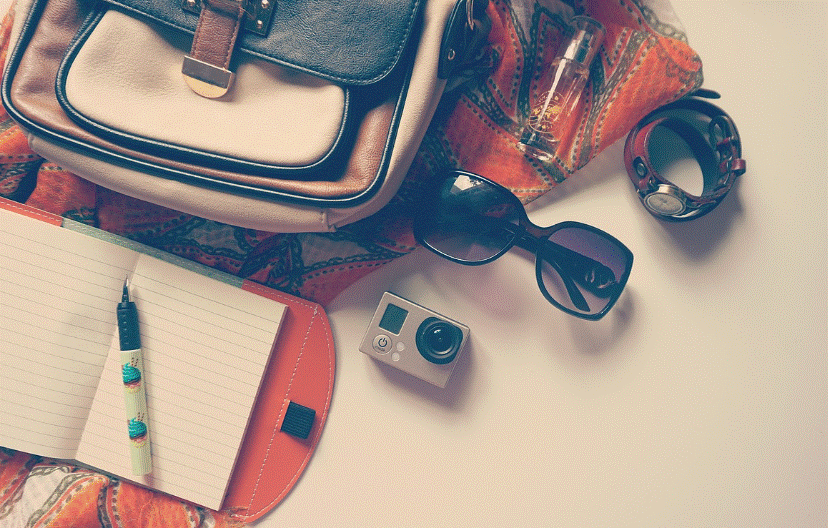 여행 가방 사진