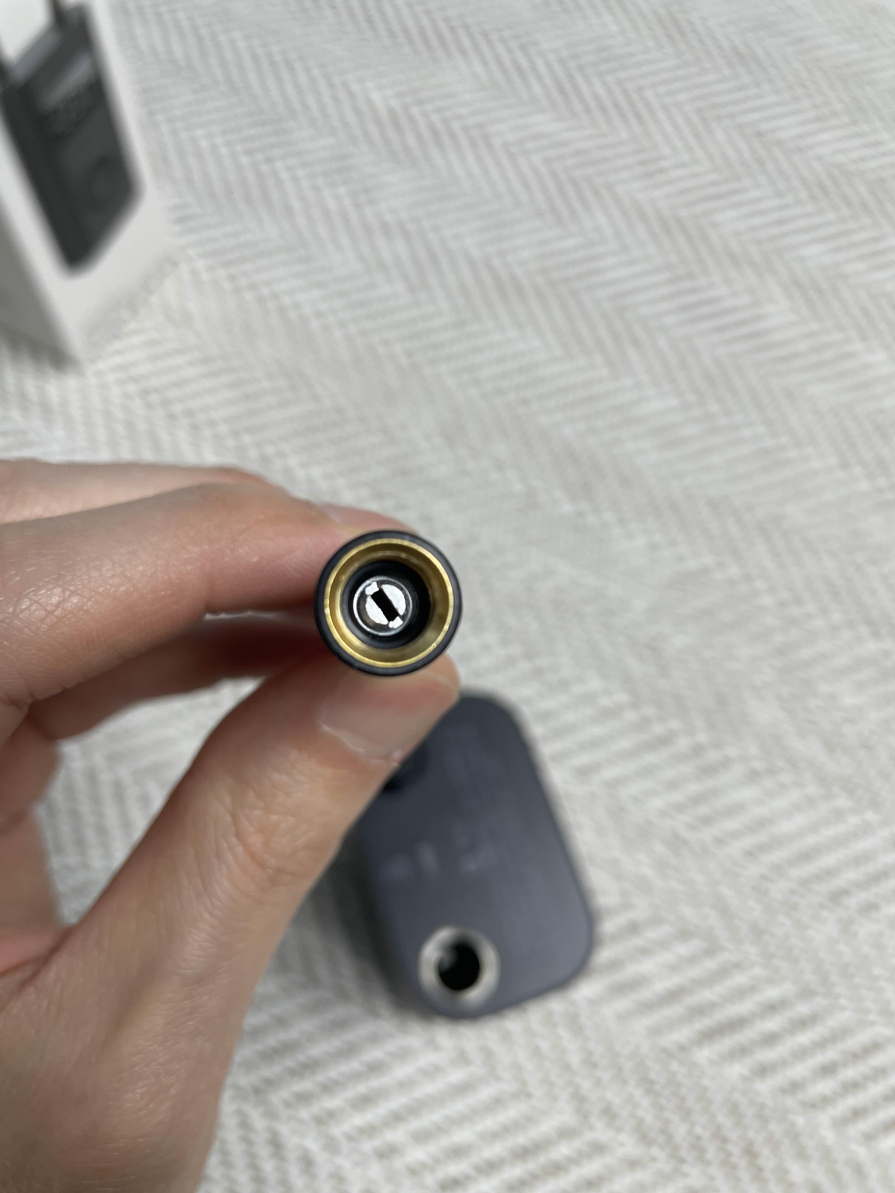 샤오미 에어펌프1S 자동차 타이어 주입구