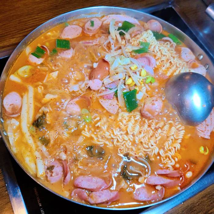 생방송투데이 안양 평촌 수제 부대찌개 맛집