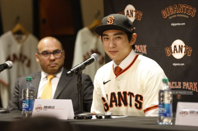 이정후 나이 프로필 학력 고향 가족 기록 연봉 300억의 가치: 타율 0.404 미친 반등 비결 총정리