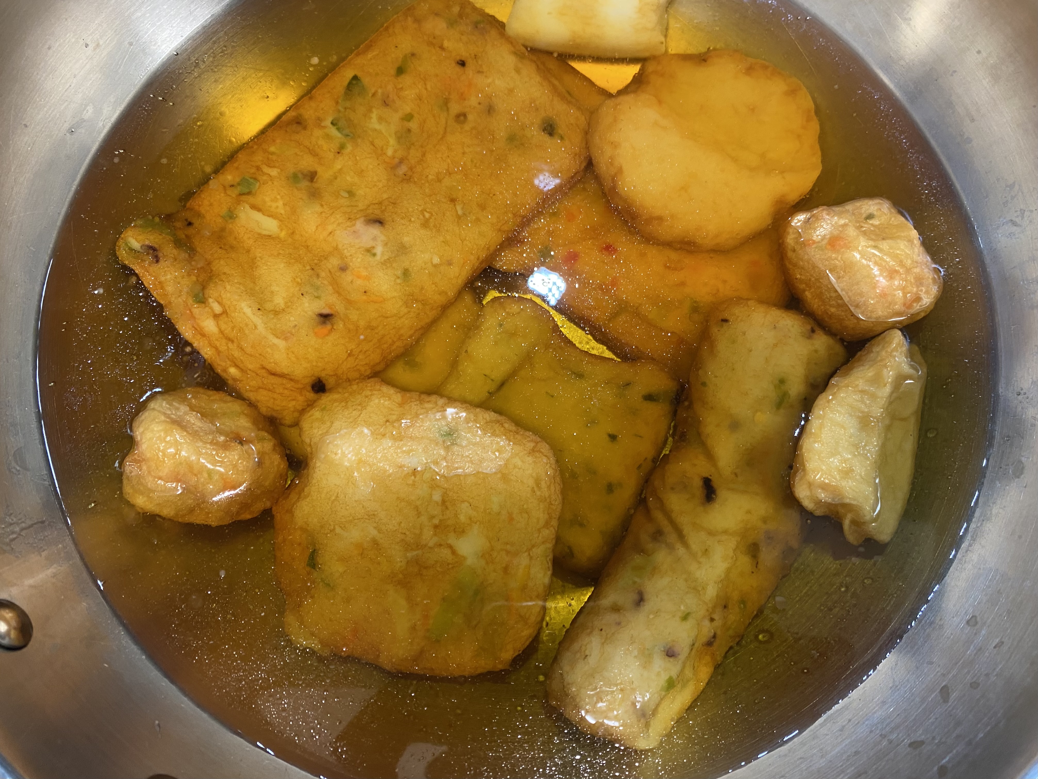 쯔유 육수에 어묵넣은모습