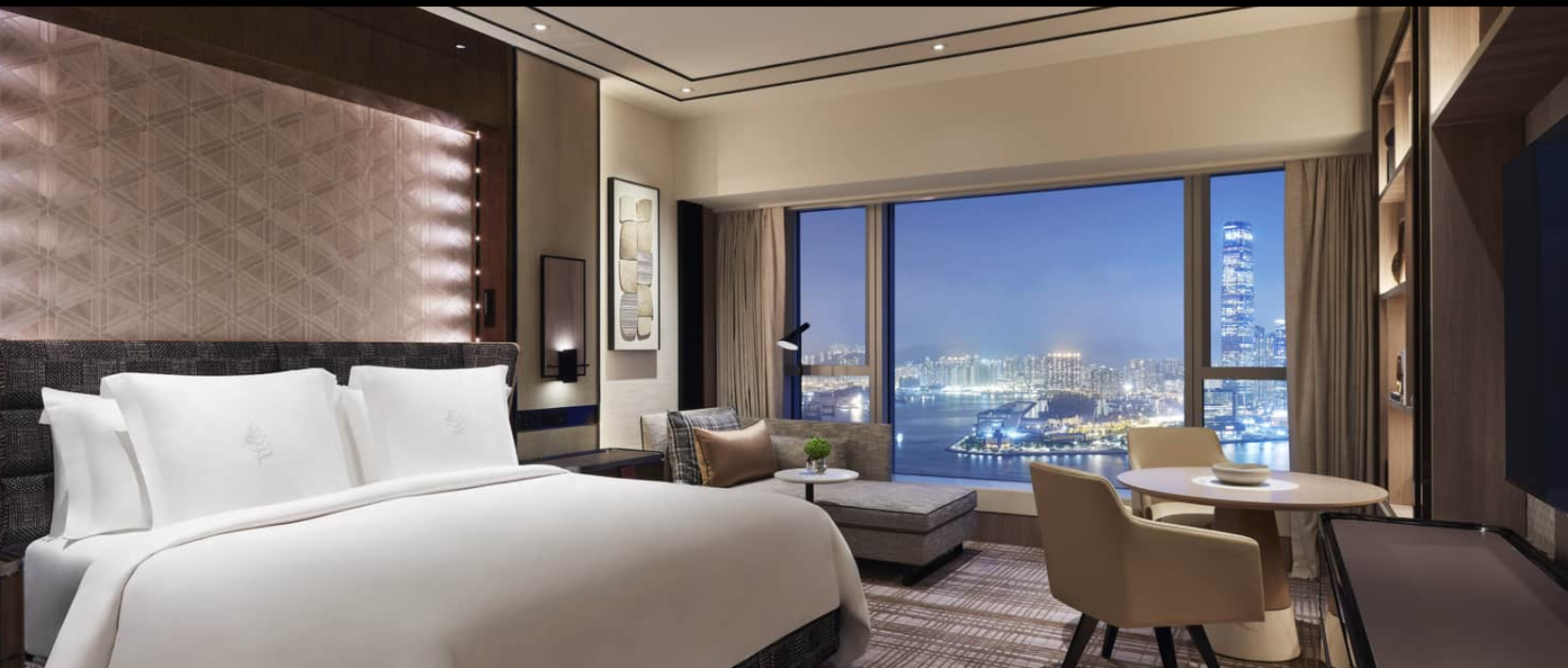Four Seasons Hotel, 홍콩 : 소개, 객실, 어메니티, 부대시설, 관광