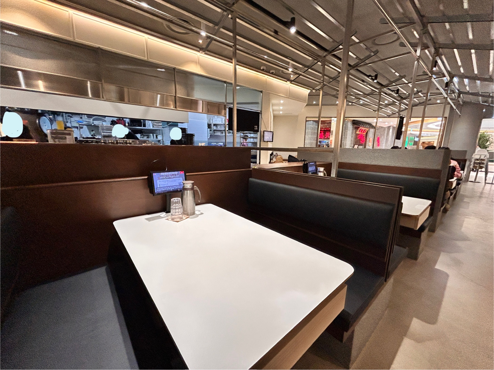 영등포-타임스퀘어-무월식탁-내부