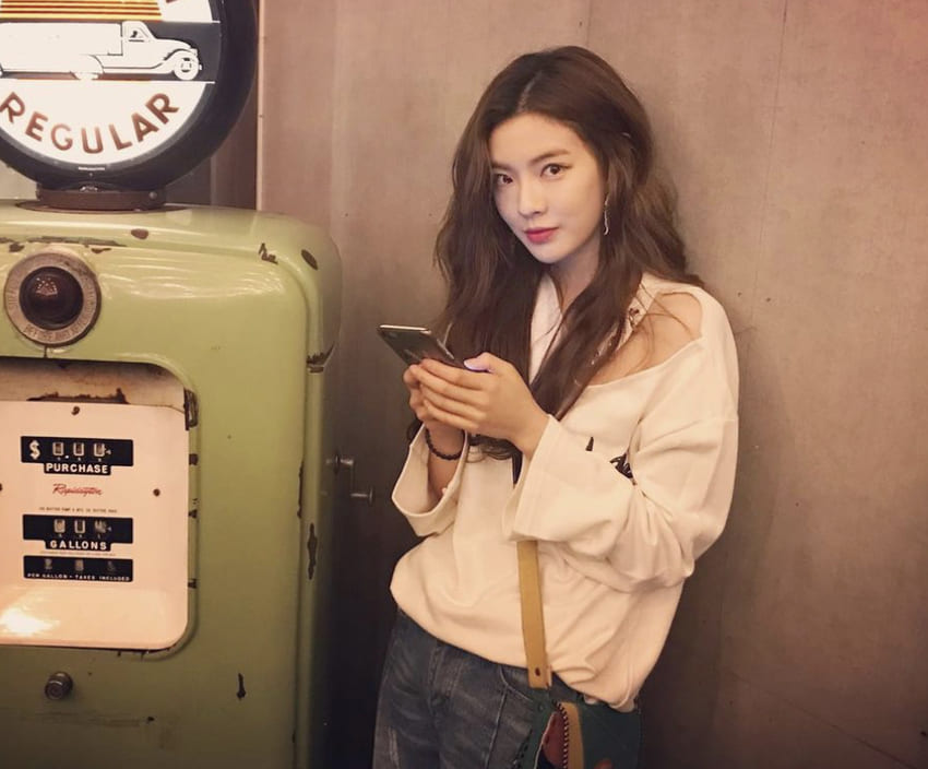 이선빈 사복 패션