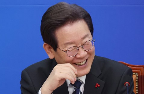 윤서인 프로필 나이 고향 학력 만화가 경력 페이스북 &amp;#124; 작가 윤서인 이재명 대통령 발언 이유 