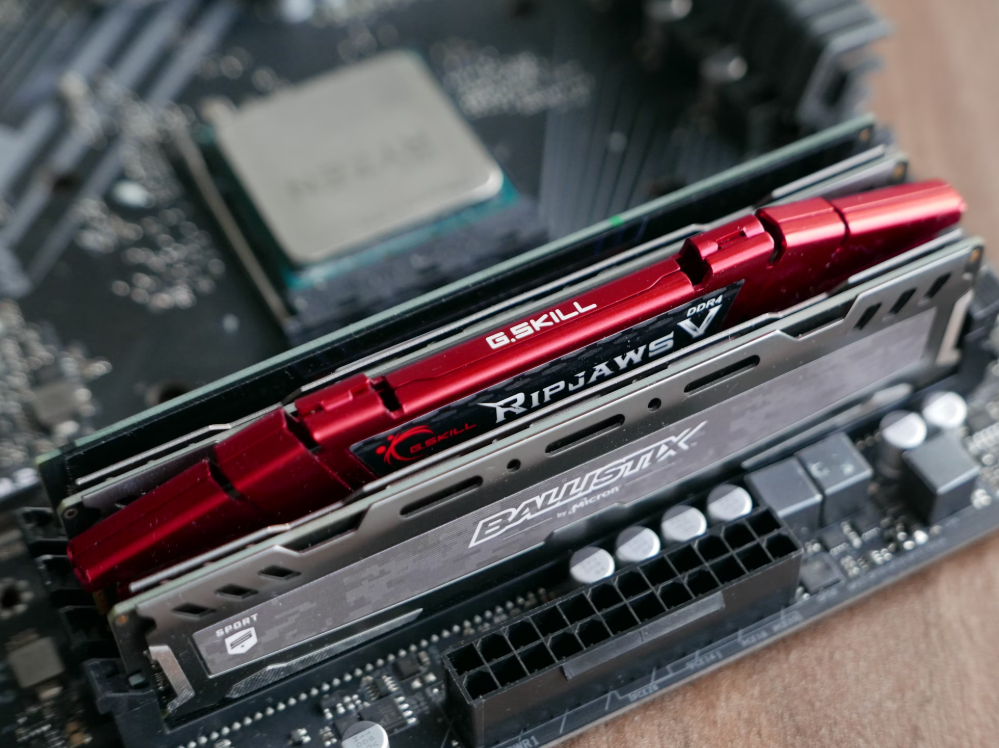 메모리 채널 구성 비교 (싱글, 듀얼, 쿼드채널)