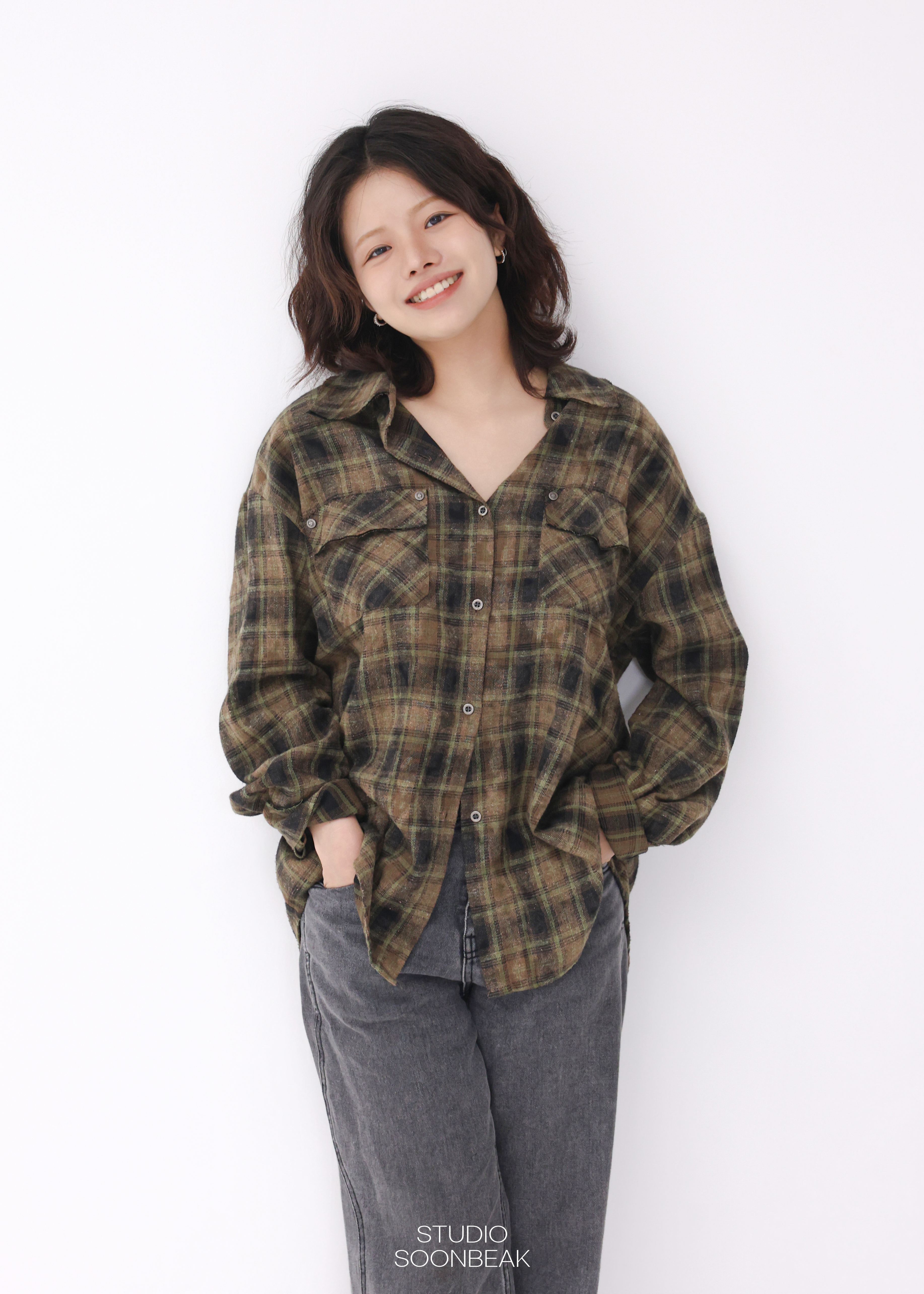 천안 프로필사진 순백스튜디오 &mdash; 김민정 배우 자연스러운 미소로 촬영 4