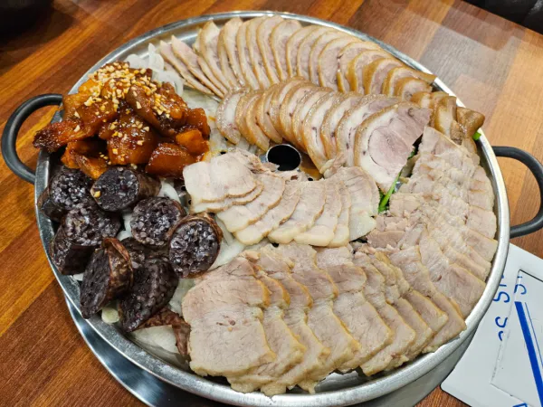 생생정보 가격파괴 Why 족발 4종 보쌈 가격파괴 Why 족발 4종 보쌈 음식점 위치