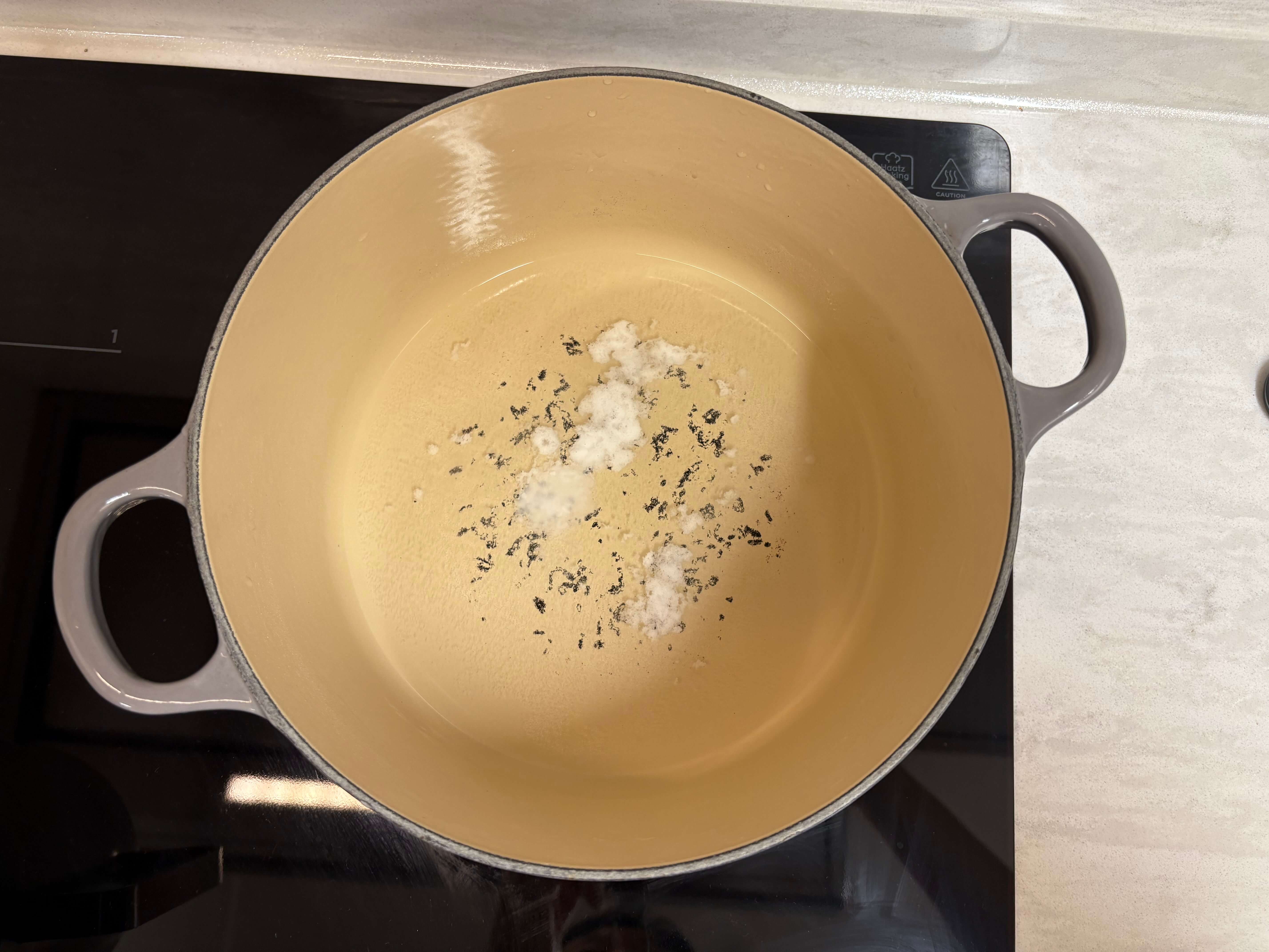 르크루제 냄비 탄자국 세척