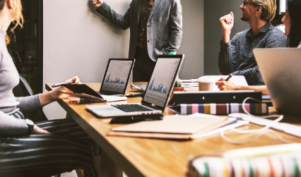 효과적인 회의 준비: 3분 요약 자료로 시간 절약과 인상적인 발표하기