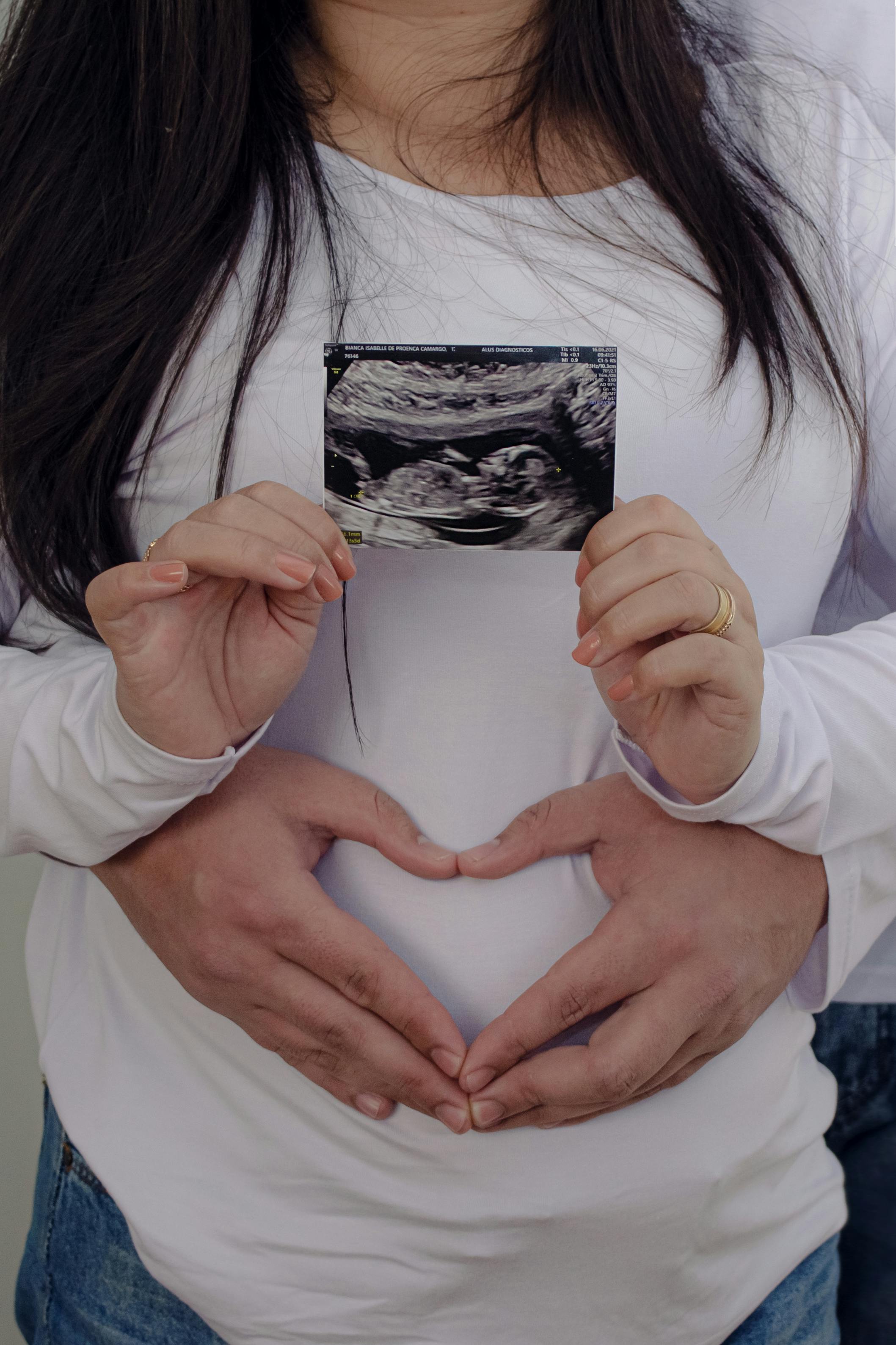 의학적으로 검증된 입덧 완화법: 영양, 운동, 음식