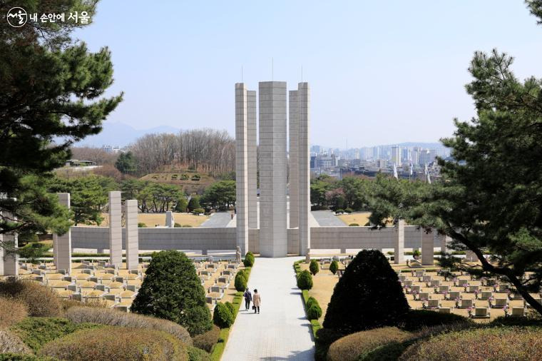 최형우 전 장관 장례와 4&middot;19혁명 관련 역사 자료