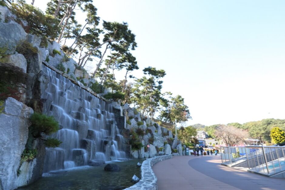 충남 예산군 '예당호 출렁다리' 소개