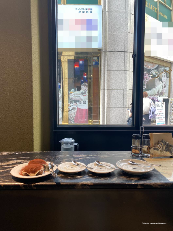 리사르 1층 바