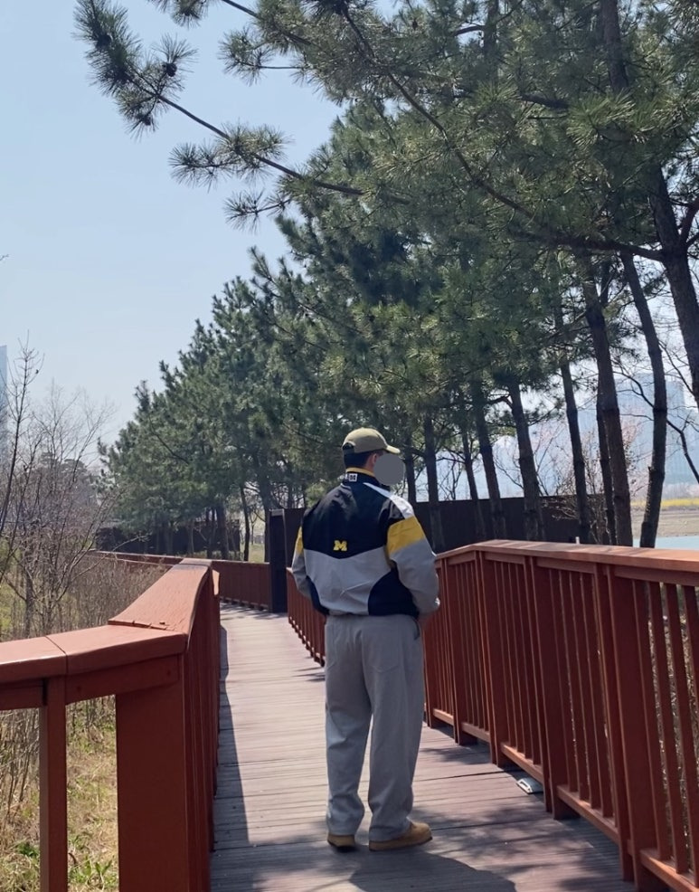 데일리룩(2025. 4. 11.)더블알엘 RRL 가먼트 다잉 트윌 볼캡, 스타터 x 미시간 집업자켓 윈드브레이커 바람막이, 토피 벌룬핏 와이드 팬츠, 나이키 에어포스 미드된장포스1