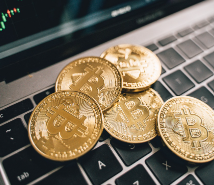 암호화폐는 진짜 돈일까? – 신뢰 없는 화폐 실험의 경제학