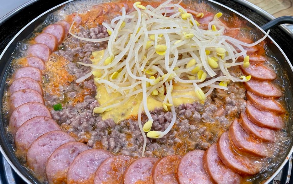 자극 없는 부대찌개가 끌릴 때, 수원 이나경송탄부대찌개의 매력