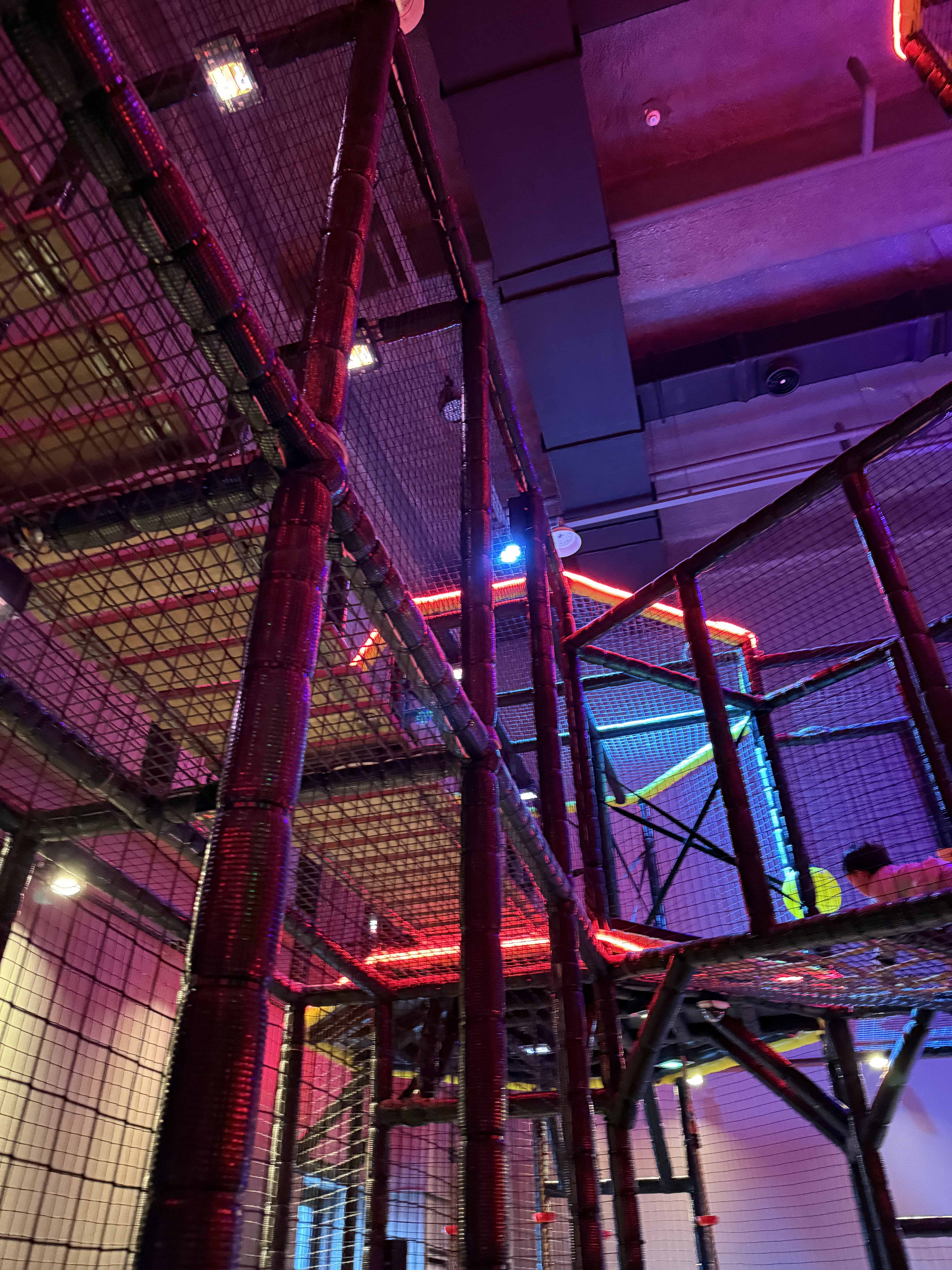 오산 대형 키즈카페 아케이드엑스, 포인트 적립 가능한 실내 놀이공간