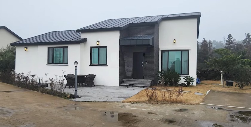 [제주도 싼집] 전원주택 매매 급매물 - 서귀포시 남원읍 신흥리 안덕면 사계리&#44; 제주시 한경면 고산리 용담3동 애월읍 납읍리