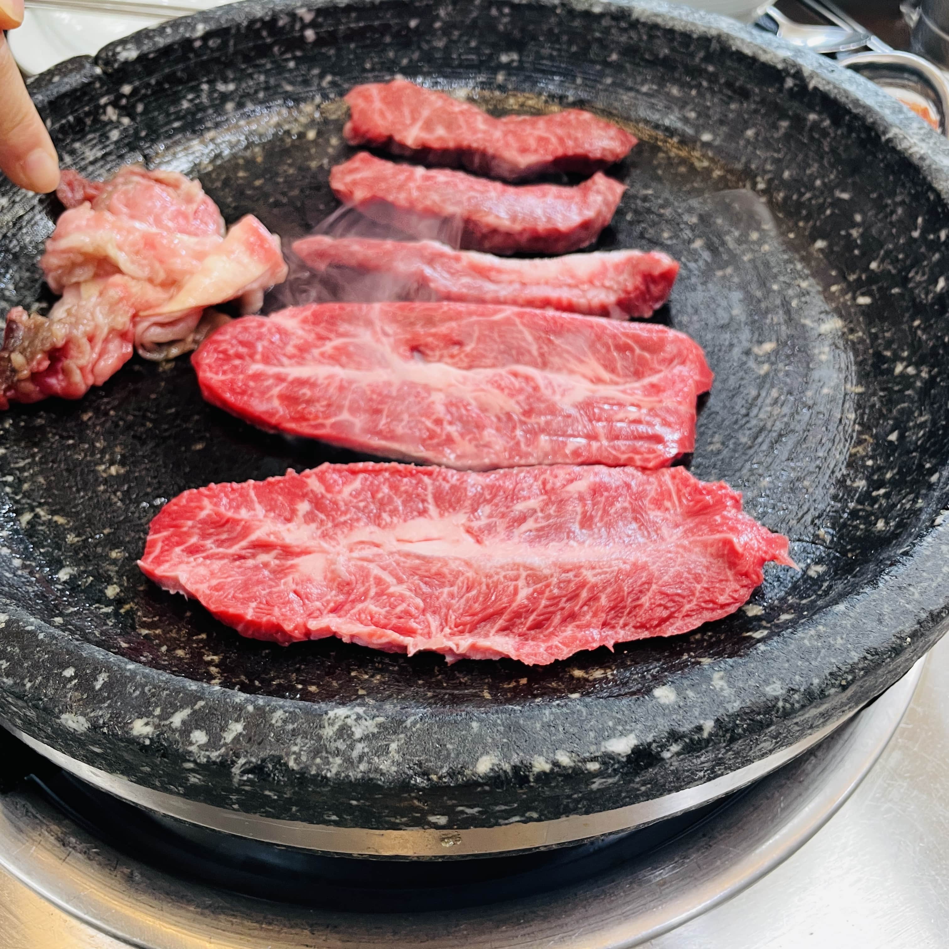 대구 침산동 하나로정육식당 고기굽기
