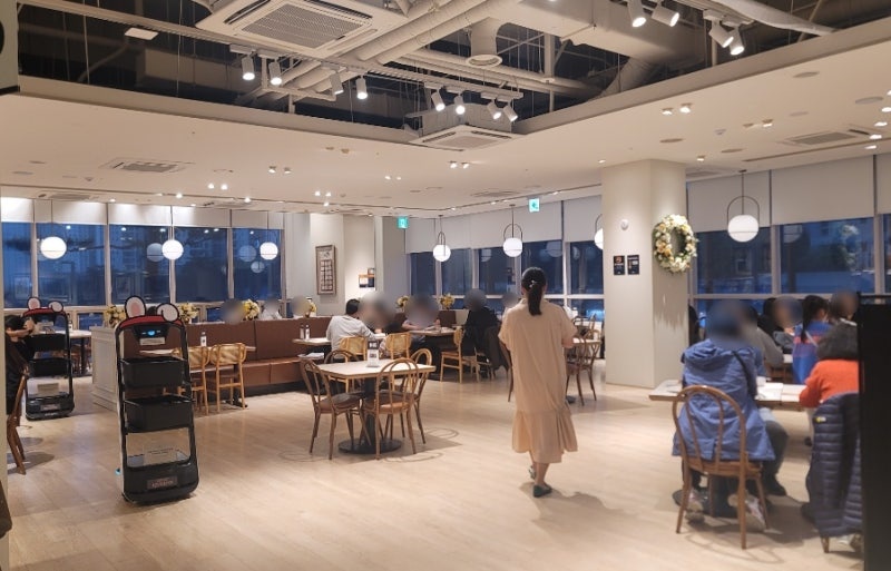 애슐리퀸즈 광교아브뉴프랑점 내부