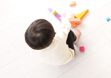 어린이 노는 모습 이미지