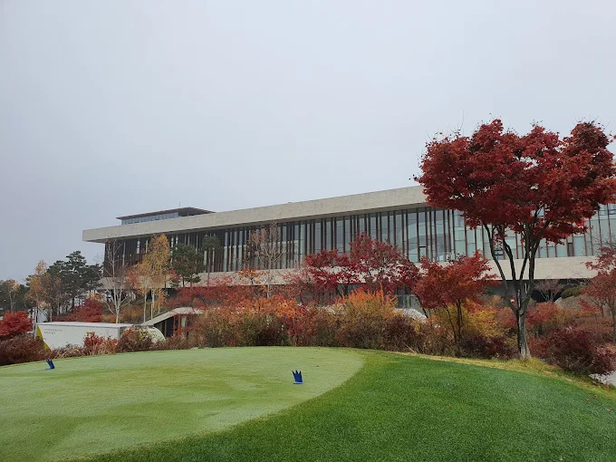 춘천 '휘슬링락 컨트리클럽' 골프장 소개 및 예약방법