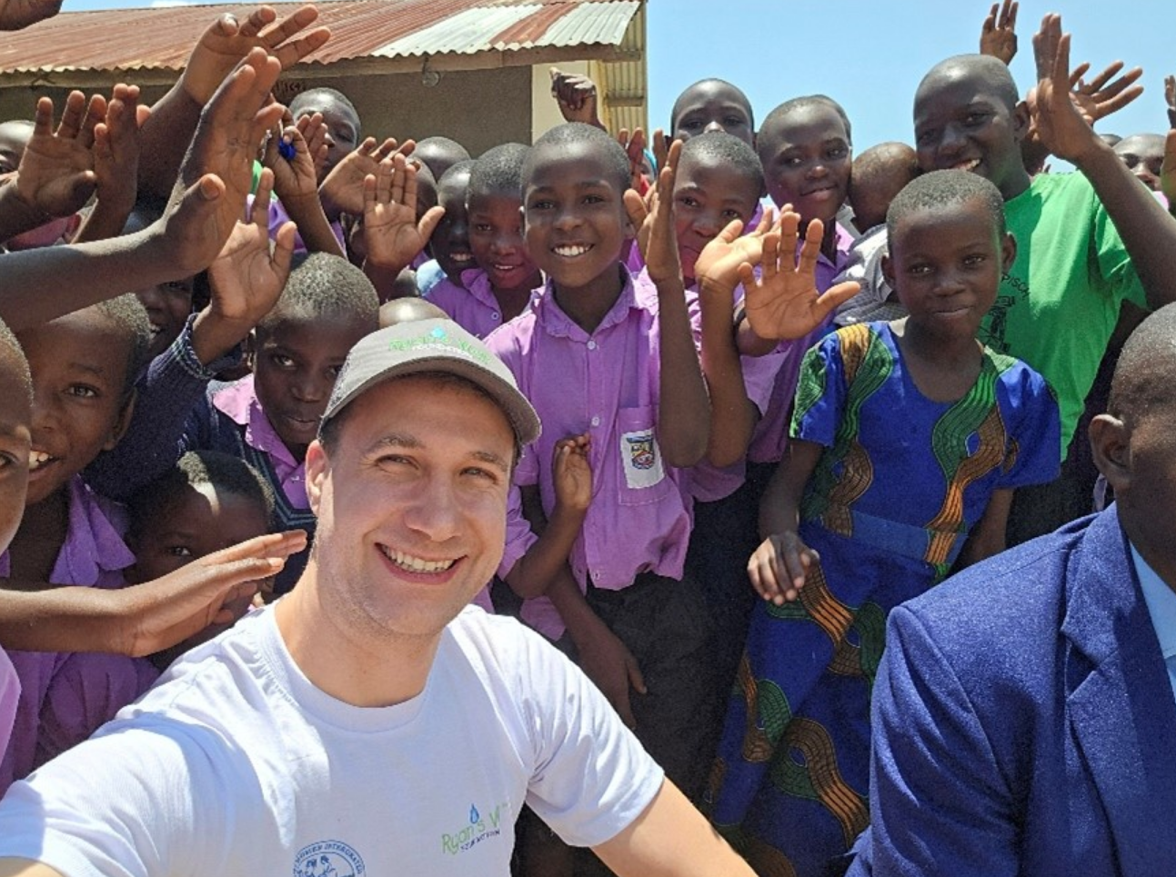 라이언과 아프리카 아이들