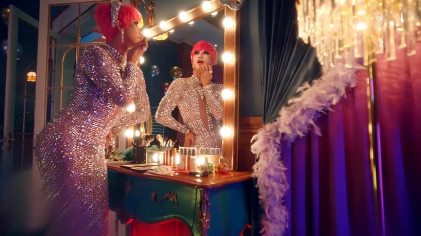 러시앤캐시-광고-중간