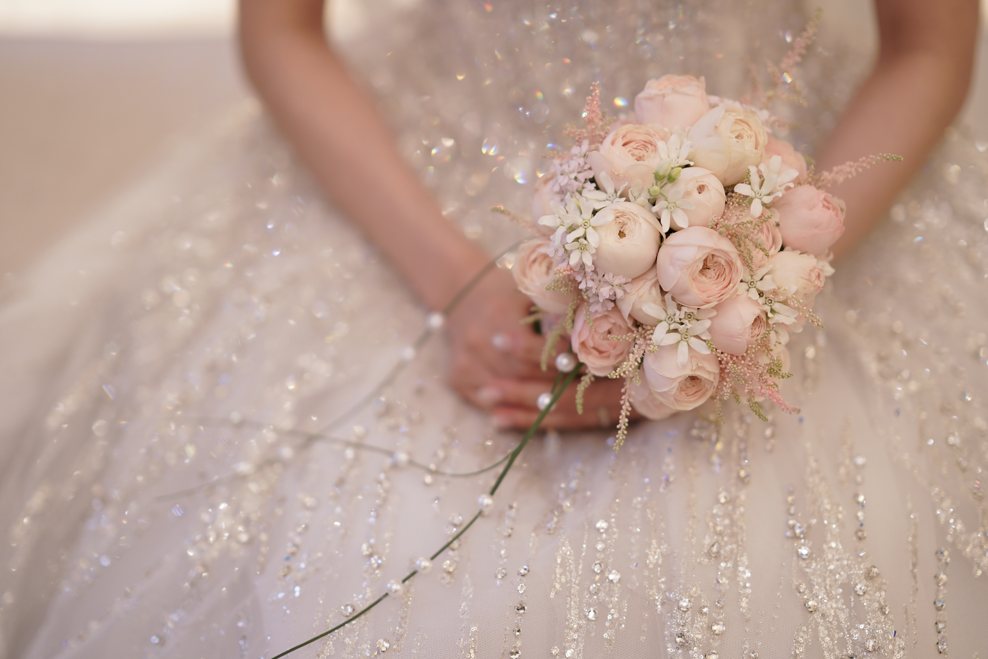 우리의 웨딩 일기를 작성하기 위한 결혼식 때 사진