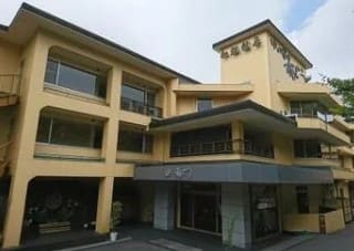 베이직 색깔의 료칸 외관