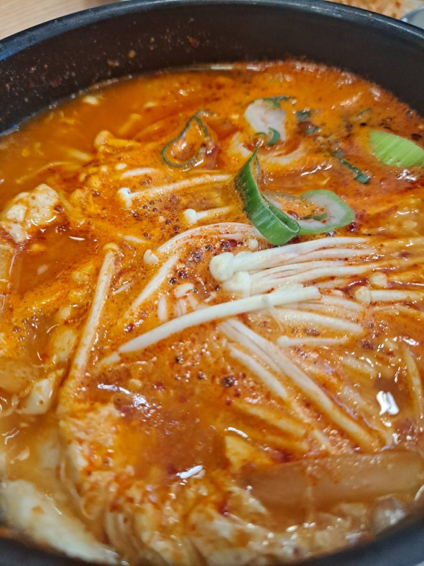 보글보글 순두부찌개