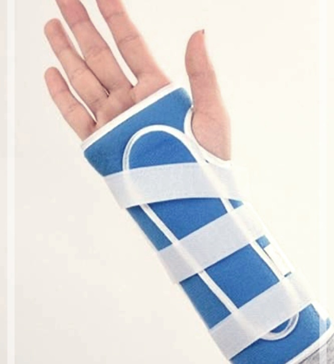 손목 반깁스 하는법