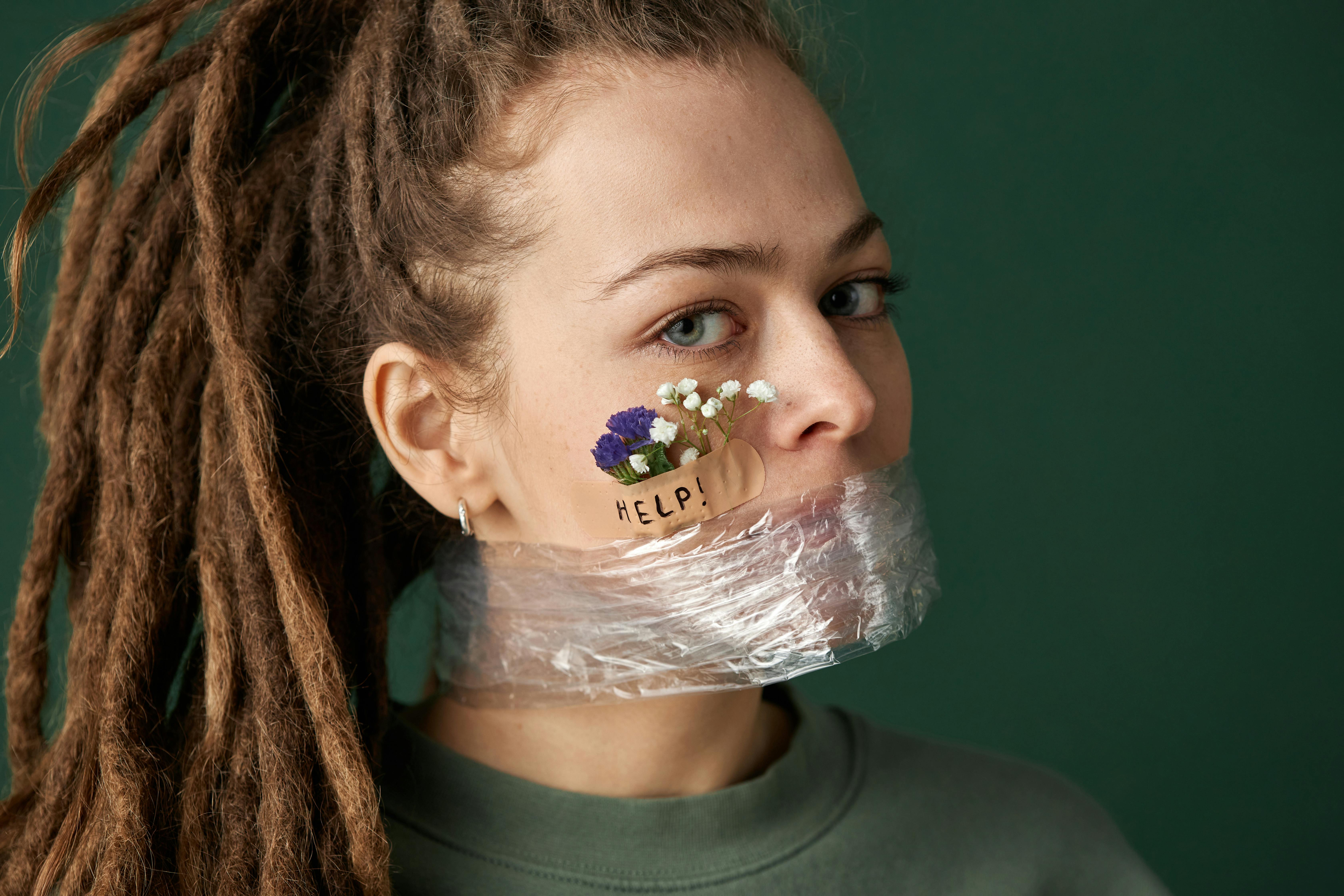 위인에게 도움을 청하는을 상징하는 이미지