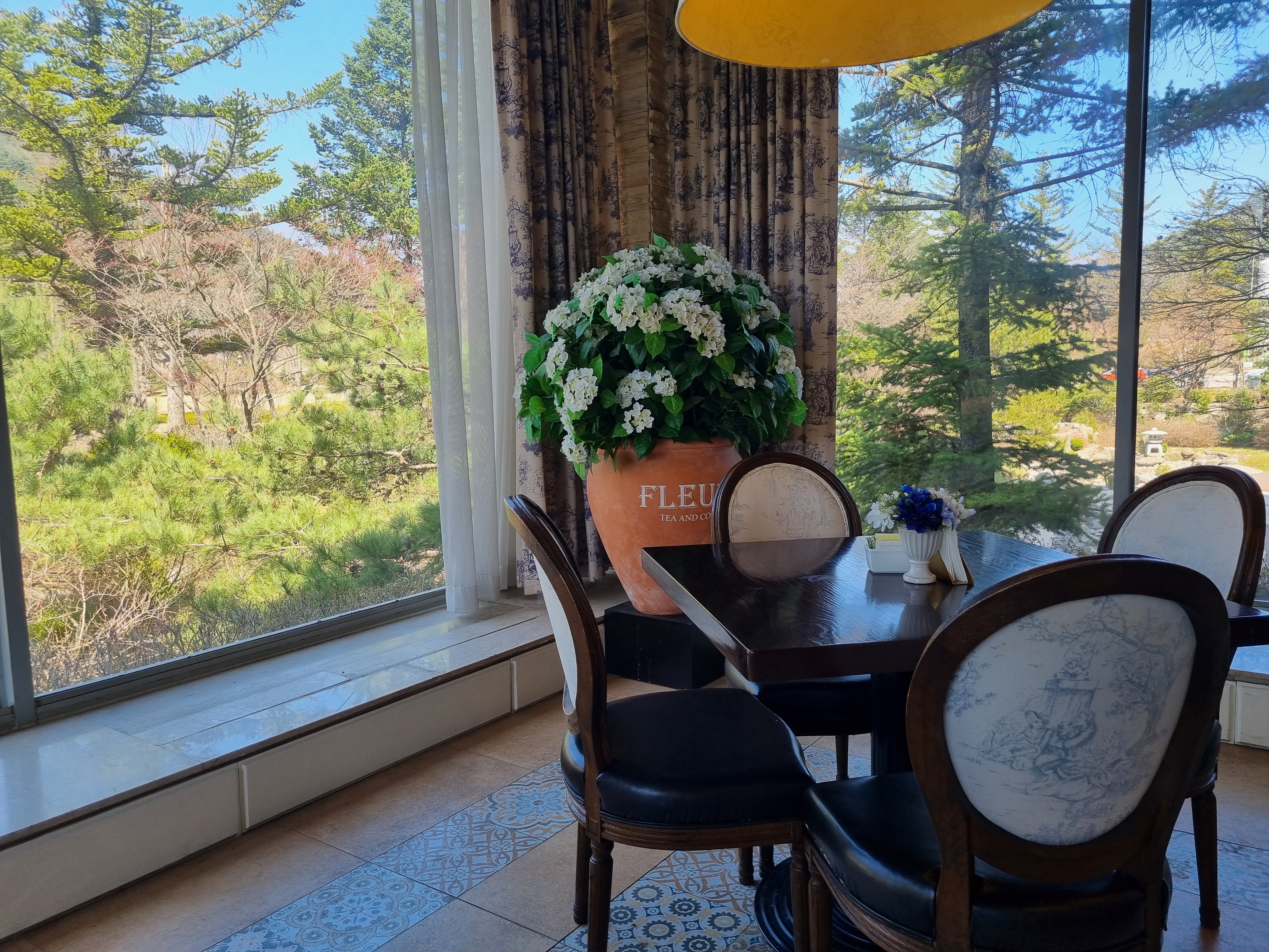 켄싱턴평창 카페