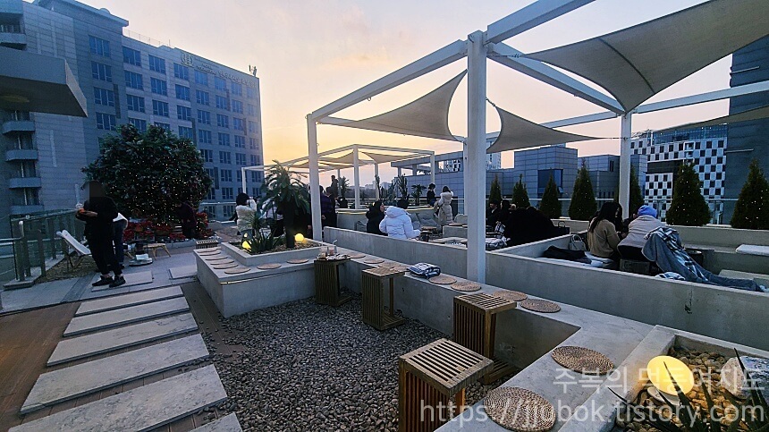 구읍뱃터-바다앞테라스-루프탑-2