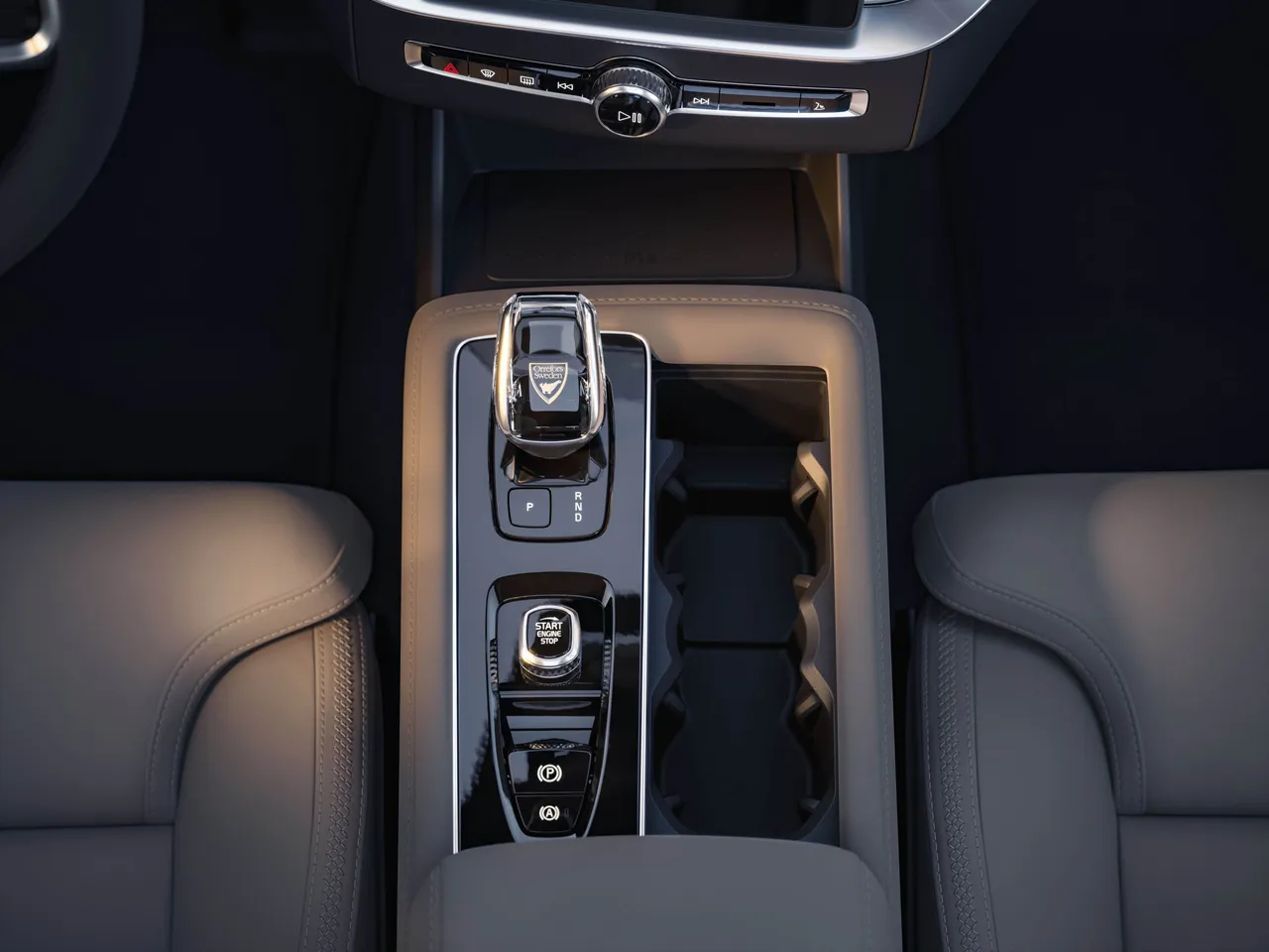 볼보 XC90 자동차 실내외 이미지