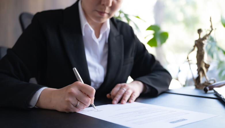 디지털 노마드가 장기체류국에서 건강보험 또는 의료 서비스를 받을 때 알아야 할 점