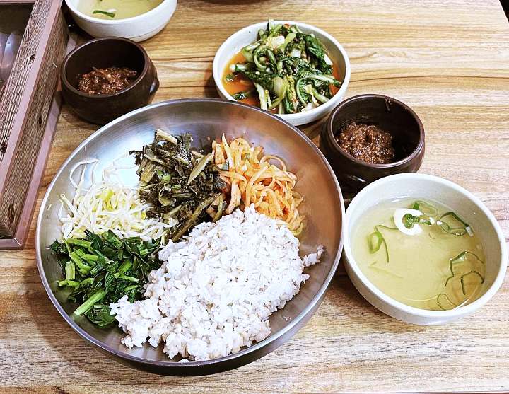 생방송오늘저녁 낭만시장 중앙시장 춘천 들깨 칼국수 옹심이 뽀글장 보리밥 비빔밥 맛집 추천