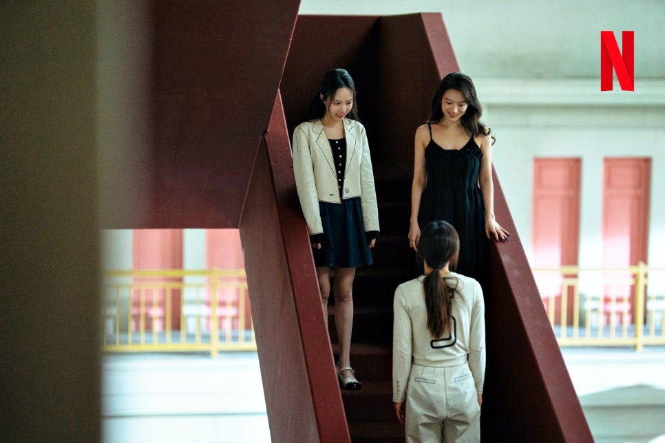 넷플릭스 시리즈 더 에이트쇼 결말 정보 등장인물 출연진 원작 시즌2 쿠키영상